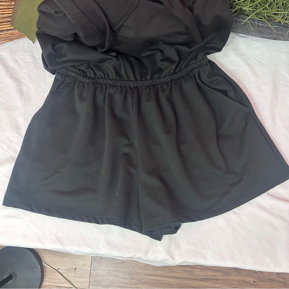 Lulus always lounging black tie sleeves romper with pockets size large NWOT - Picture 9 of 9